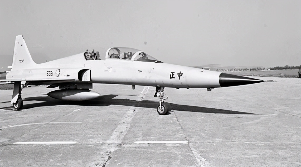 中国最小的战斗机是谁,揭秘神秘的天空利刃,揭秘,中国最小的神秘战斗机——天空利刃揭秘!