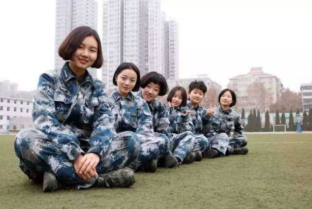 最容易考上的军校女生,最容易考上的军校女生之路解析