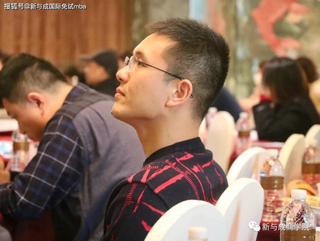 闯荡美利坚,王毅捷的奋斗与成长,王毅捷闯荡美利坚,奋斗与成长的历程