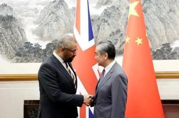 中美军情最新视频，观察两国军事动态与未来展望，中美军事动态观察，最新军情视频揭示两国军事发展与未来展望