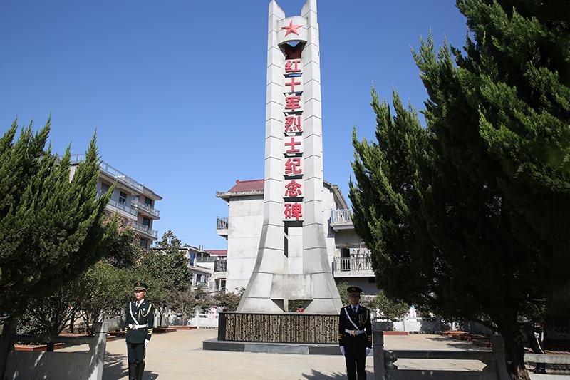 怀化为何设立二炮部队，地理优势与战略考量，怀化设立二炮部队，地理优势与战略考量的决策分析