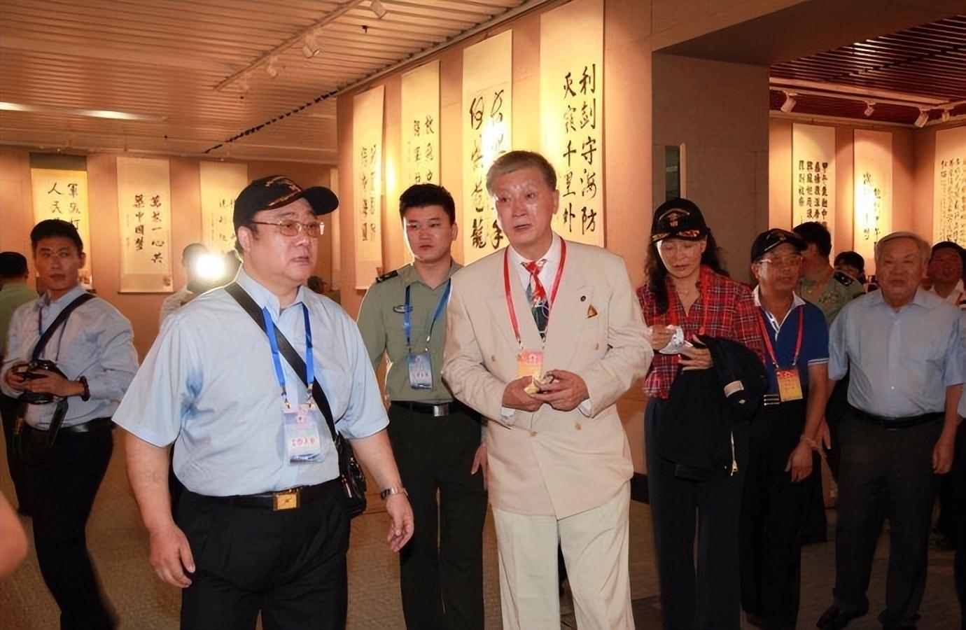 徐增平购买瓦格拉号并将其卖给海军的故事，瓦格拉号传奇，徐增平购买并贡献给海军的故事