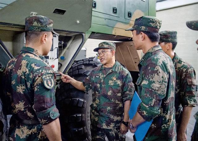 周勇坤，一位引领时代的杰出人物，周勇坤，时代引领者的杰出风采