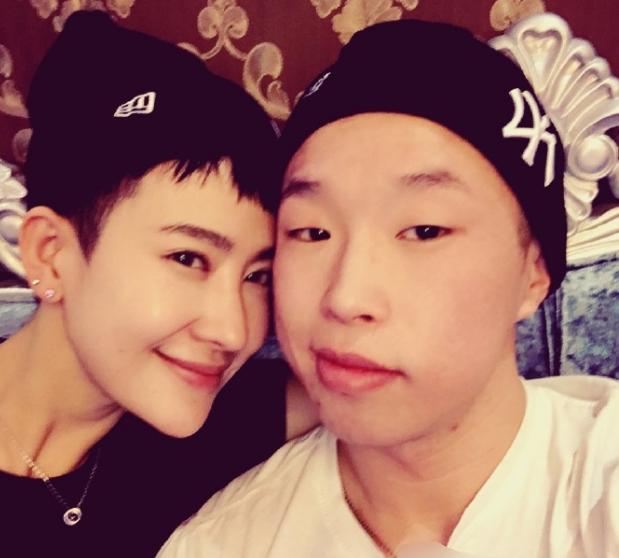 珍贵的记忆,一张87年女兵的军装照片,珍贵军装照揭示87年女兵的不凡岁月