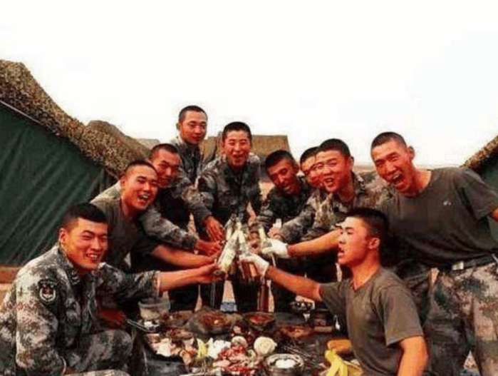 解放军为什么经常见不到?探究其背后原因与意义,解放军的罕见身影,探究其背后的原因与意义