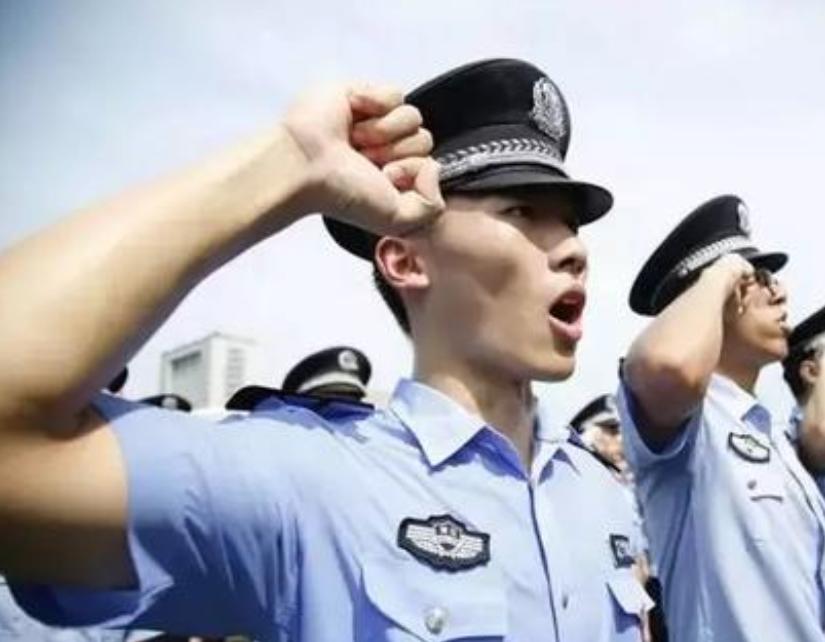 关于报考警校的深度思考，你真的准备好了吗？，报考警校的深度思考，你真的准备好了吗？迎接挑战与荣耀的双重考验！