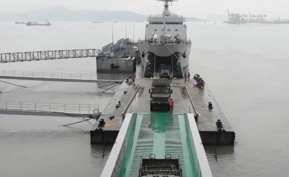 中国大型登陆舰，力量与进步的象征，中国大型登陆舰，力量与进步的骄傲