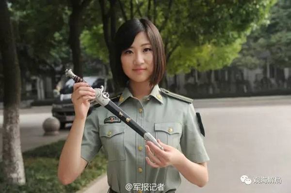 第一军视主持人的风采,探索与揭秘,第一军视主持人风采揭秘,探索主持魅力与神秘面纱