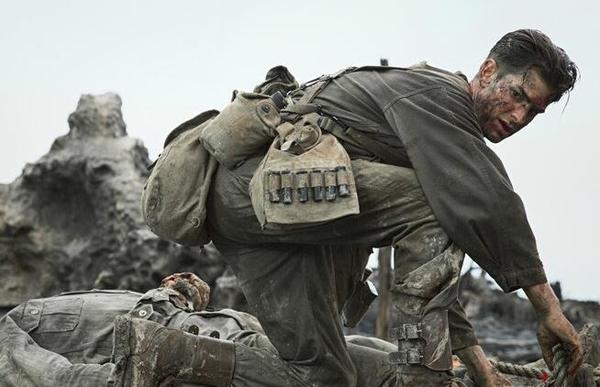 震撼人心的战争图片,历史与现实的交织,战争图片,历史与现实交织的震撼心灵瞬间