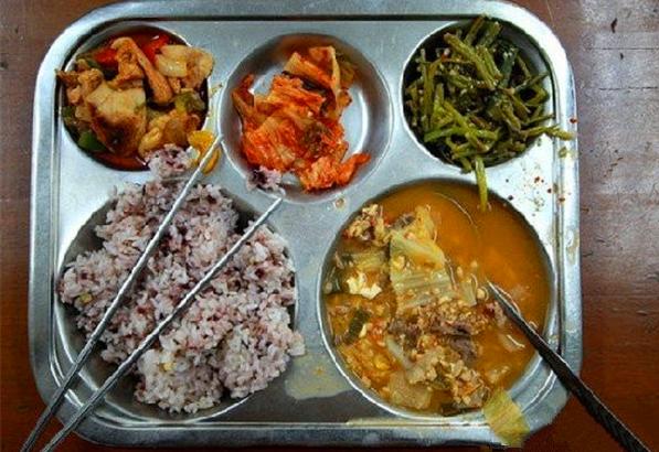 法国与韩国的军事力量对比，哪个国家更胜一筹？，法国与韩国军事力量对比，谁更胜一筹？