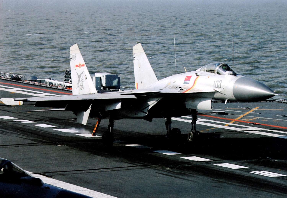 歼-15战机,中国航空工业的新里程碑与几代机的跨越式发展,歼-15战机,中国航空工业跨越式发展的里程碑