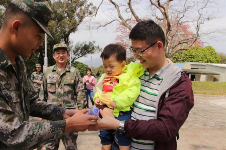 闯石岗军营，热血青春与坚韧意志的交织，闯石岗军营，热血青春与意志的锤炼地