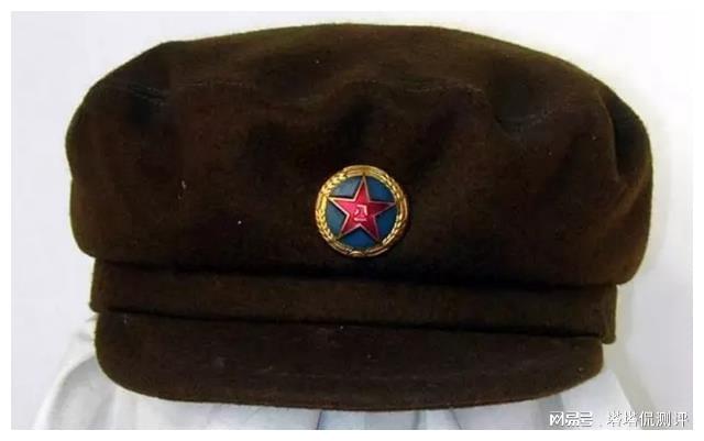 为何当下不再佩戴解放帽,一种文化现象与社会变迁的解读,当下解放帽不再流行,文化变迁与社会因素的解读