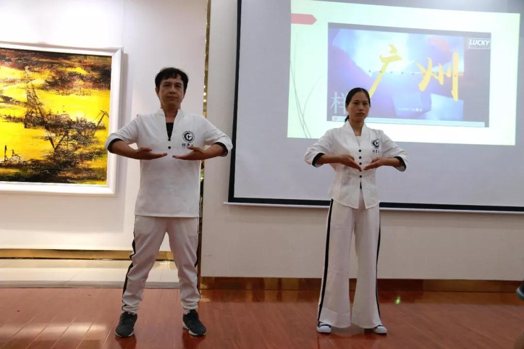 港澳宝典免费资料查询,探索与发现之旅,港澳宝典,免费资料查询,探索发现之旅启程