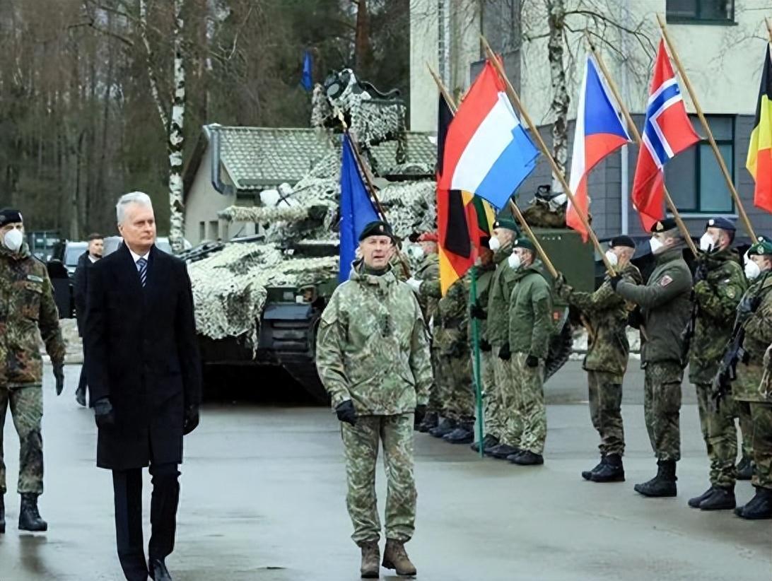 中国海警成功抓获涉嫌违法舰艇,维护海洋法治的坚定决心与行动实践,中国海警成功抓获涉嫌违法舰艇,展现坚定决心与行动实践维护海洋法治安全